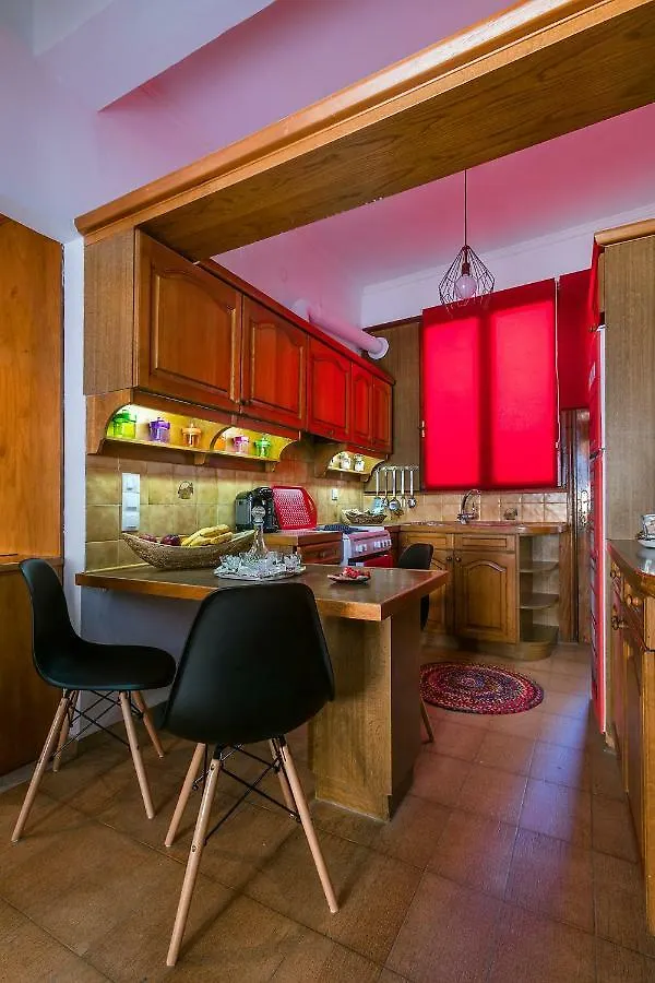 Minotavros Cozy Apartment In Heraklion